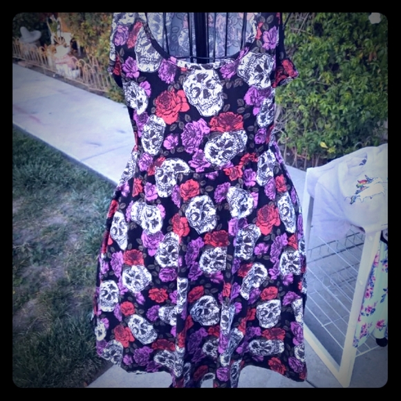 Hot Topic Dress - Picture 1 of 2